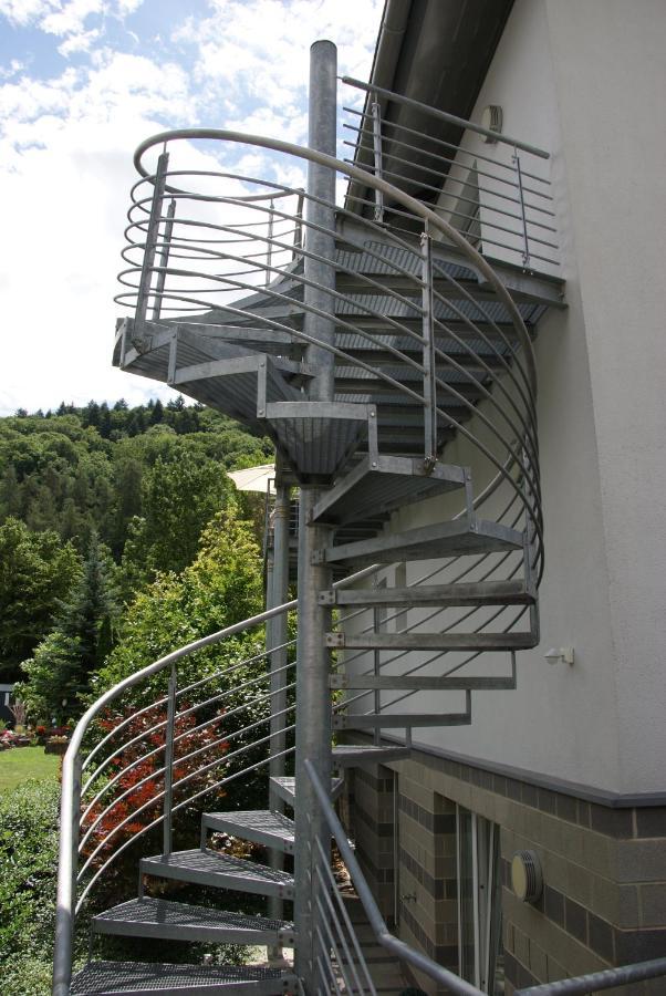 Ferienwohnung Sternenwald Alf Esterno foto